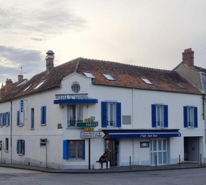 Guignes-Rabutin Hotel Sainte-Barbe מראה חיצוני תמונה