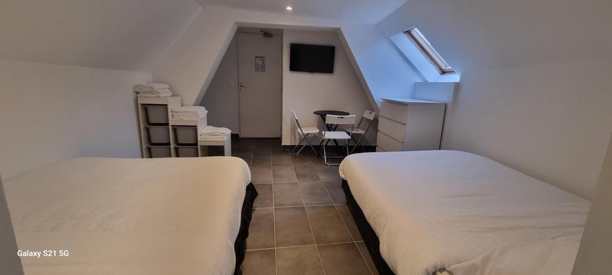 Guignes-Rabutin Hotel Sainte-Barbe מראה חיצוני תמונה
