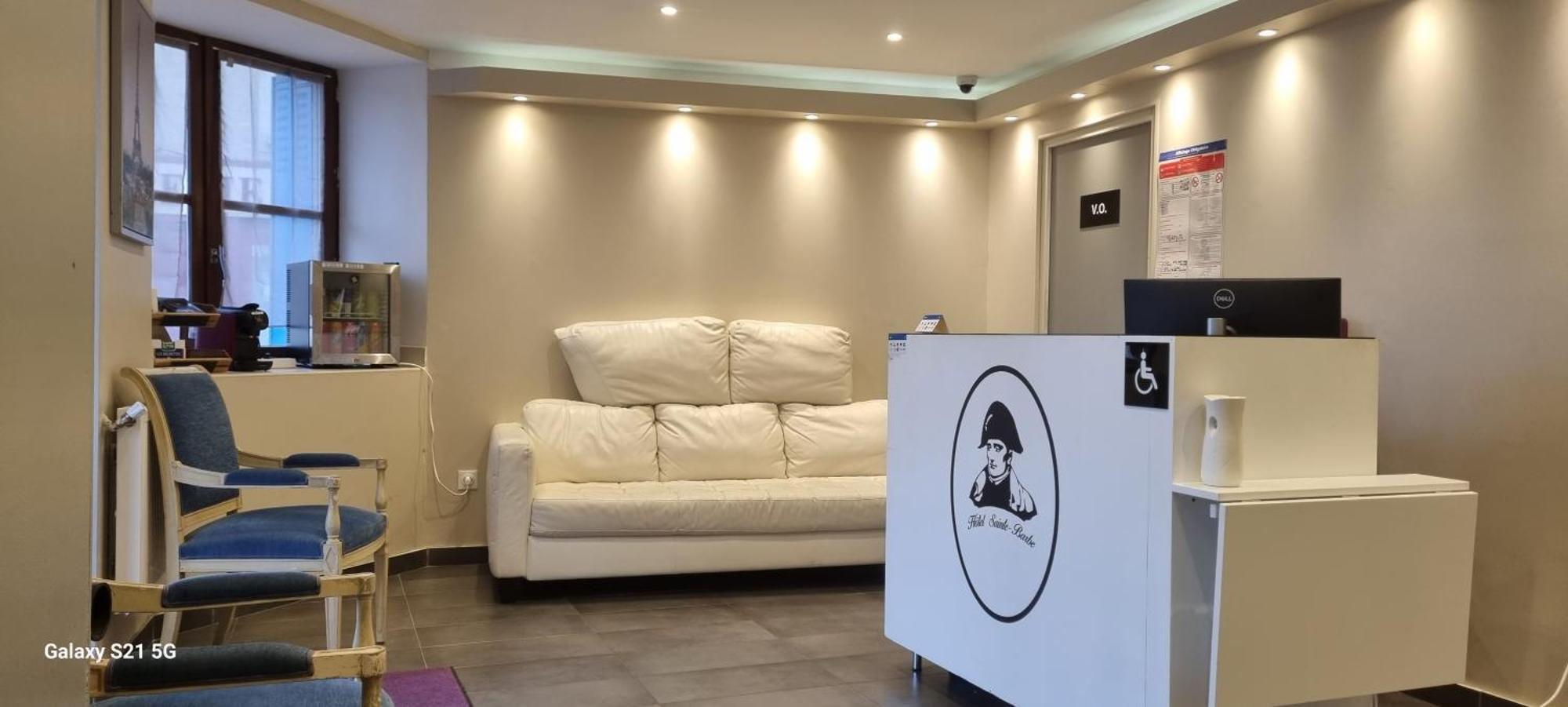 Guignes-Rabutin Hotel Sainte-Barbe מראה חיצוני תמונה
